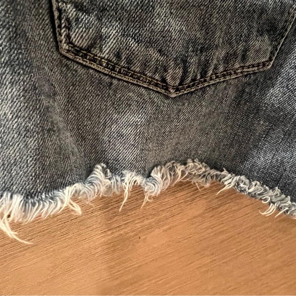 Lucky Brand Jean shorts - Picture 6 of 6